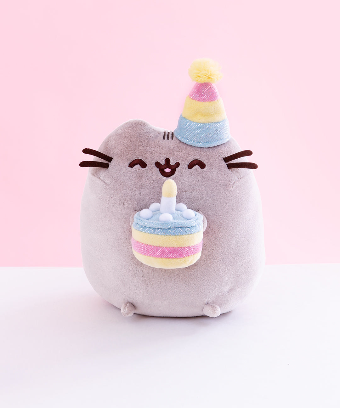 Birthday_Pusheen_plush_000_web