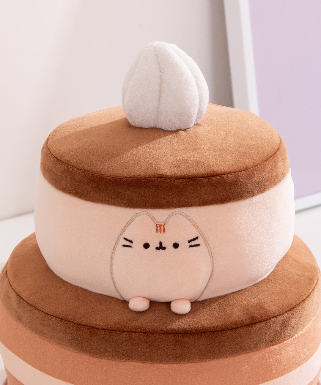 Chocolate_Cake_Squisheen_Plush_002_web