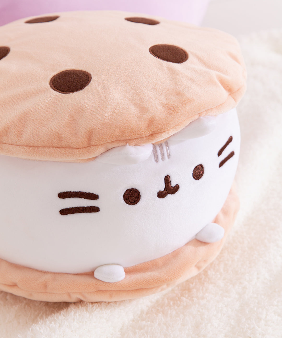 CookieIceCreamSandwichSquisheenPlush_05_web