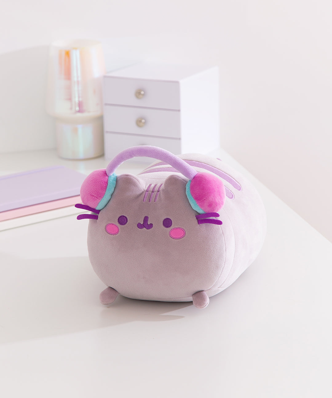 GamerPusheenLogSquisheenPlush_001_web
