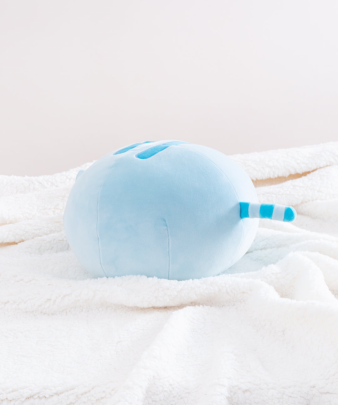 Pastel_Squisheens_Blue_001_web_ce111fed-af04-42d2-b535-8153c4fdcf2f