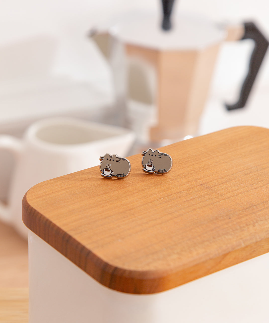 Pusheen_Coffee_Stud_Earrings_008_WEB
