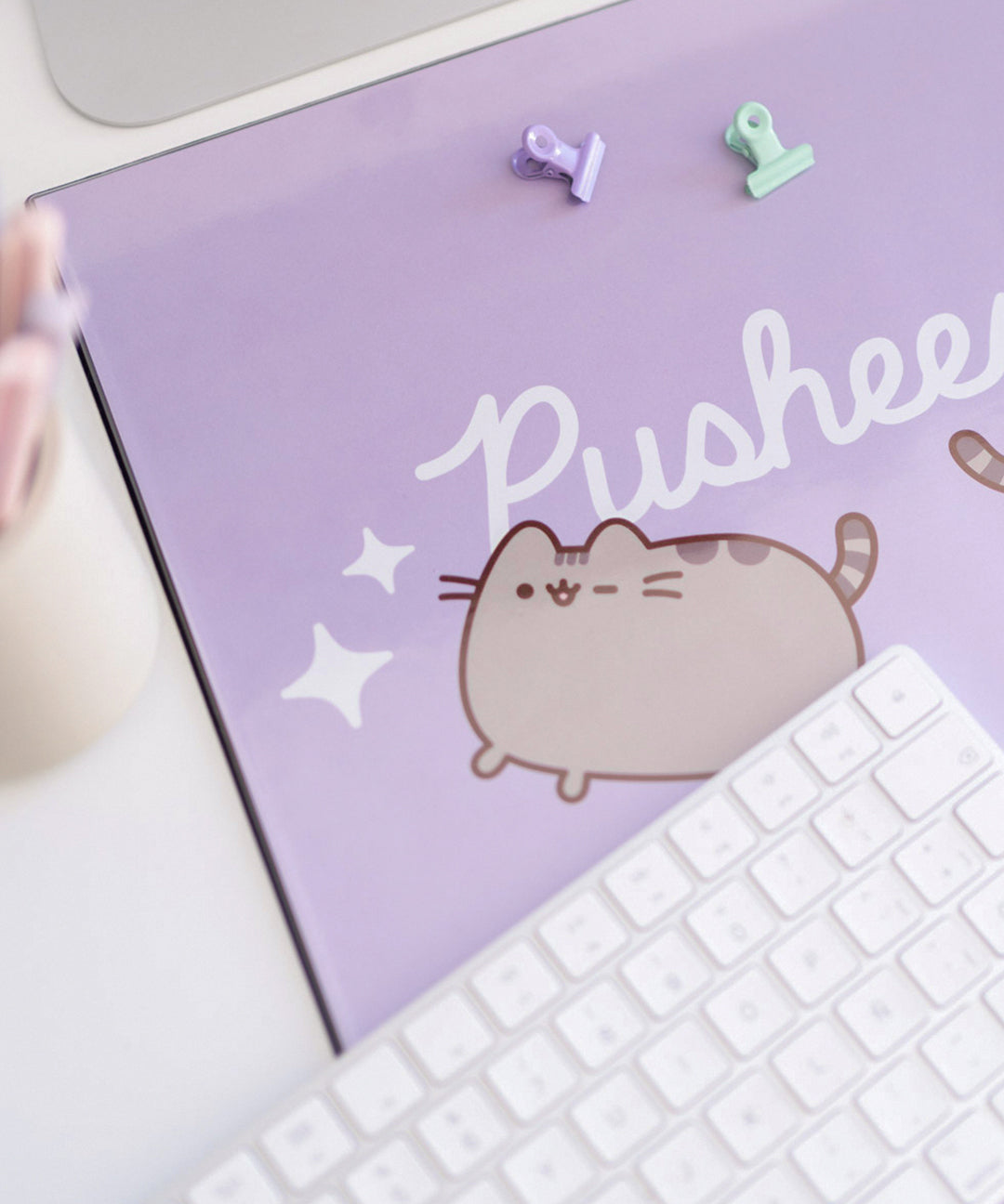 Pusheen_Desk_Mat_000_web