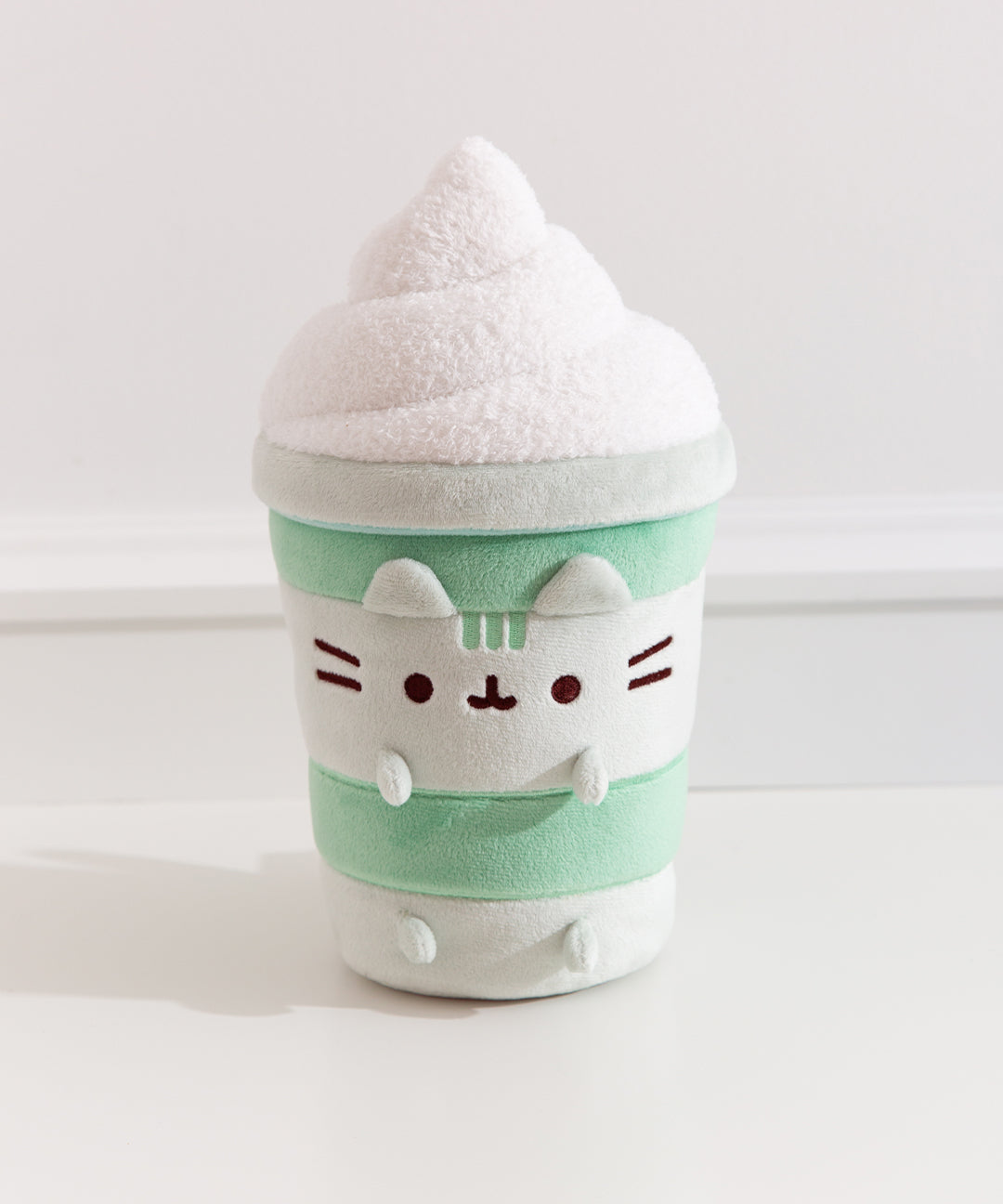 Pusheen_Matcha_Latte_Plush_002_web