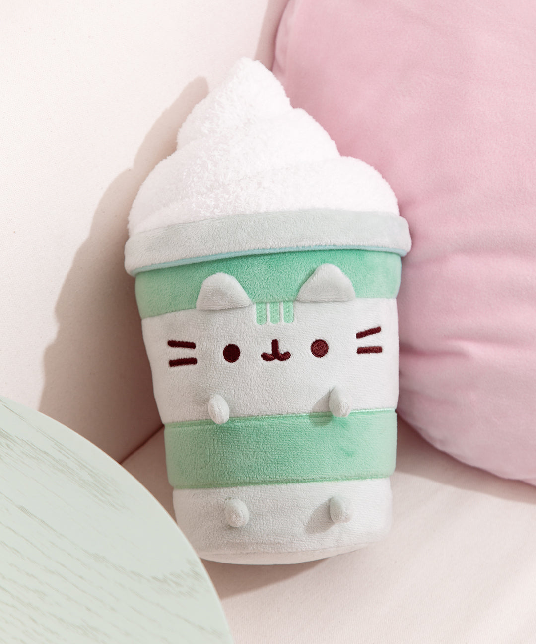 Pusheen_Matcha_Latte_Plush_008_web