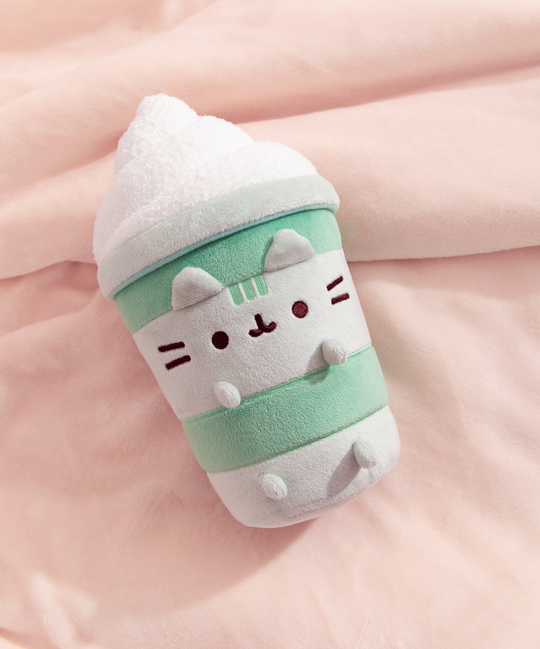 Pusheen_Matcha_Latte_Plush_016_web