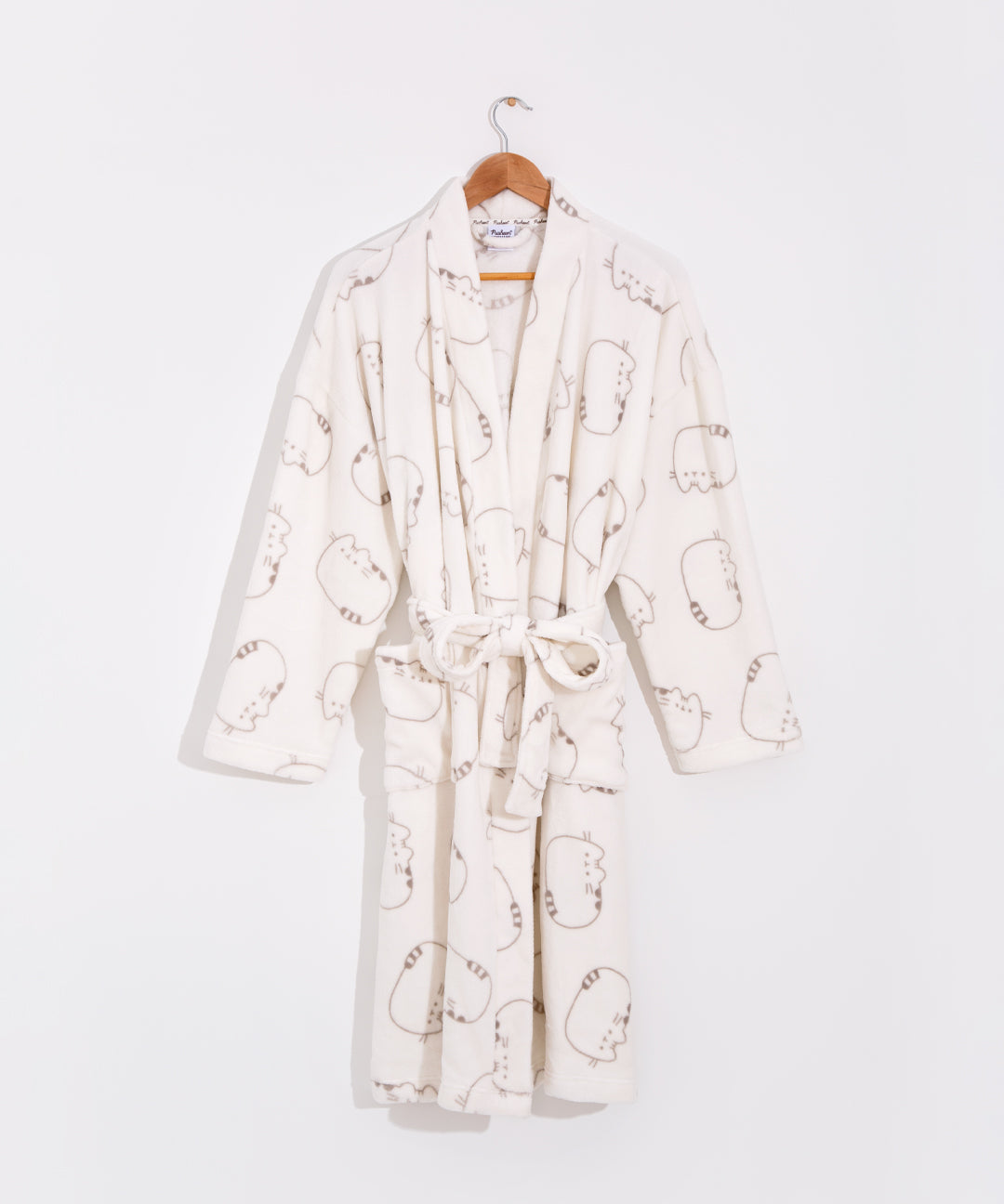 Pusheen_Plush_Robe_009_WEB