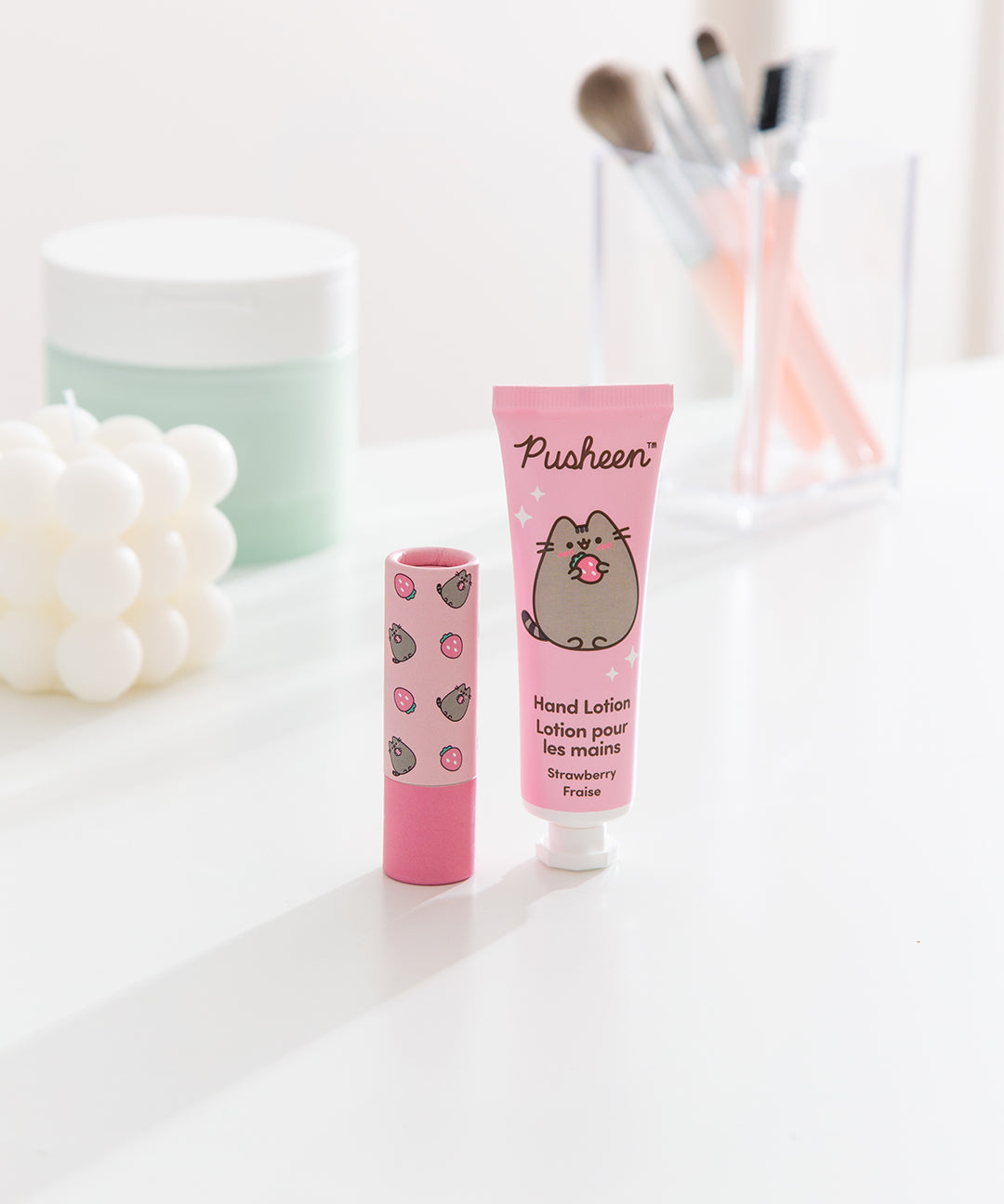 Pusheen_Strawberry_Lip_Balm___Hand_Lotion_Set_011_web