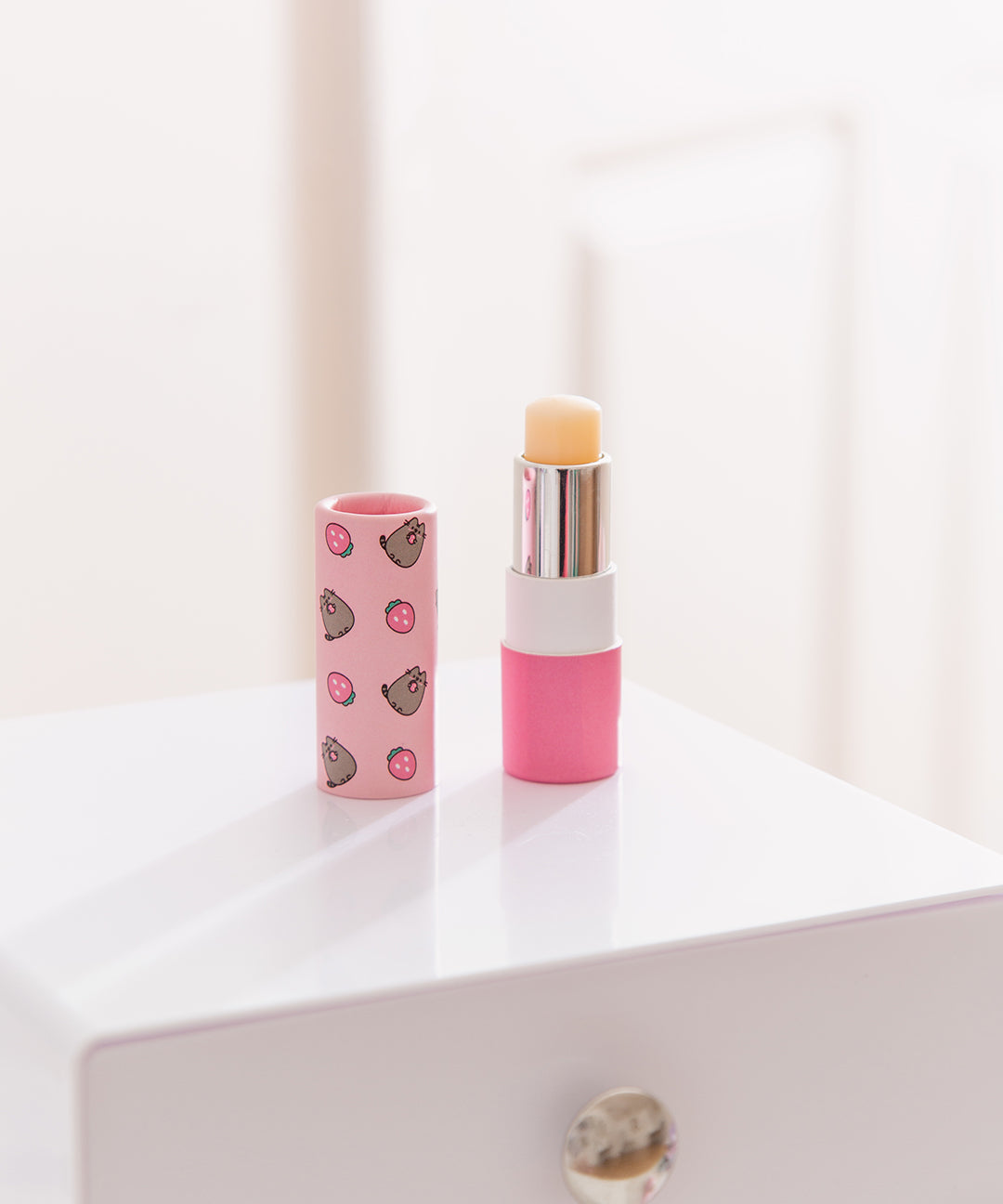 Pusheen_Strawberry_Lip_Balm___Hand_Lotion_Set_013_web