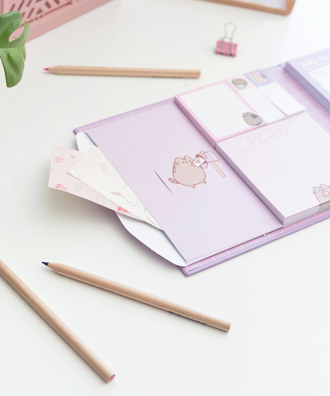 Pusheen_Weekly_Planner_Binder_003_web
