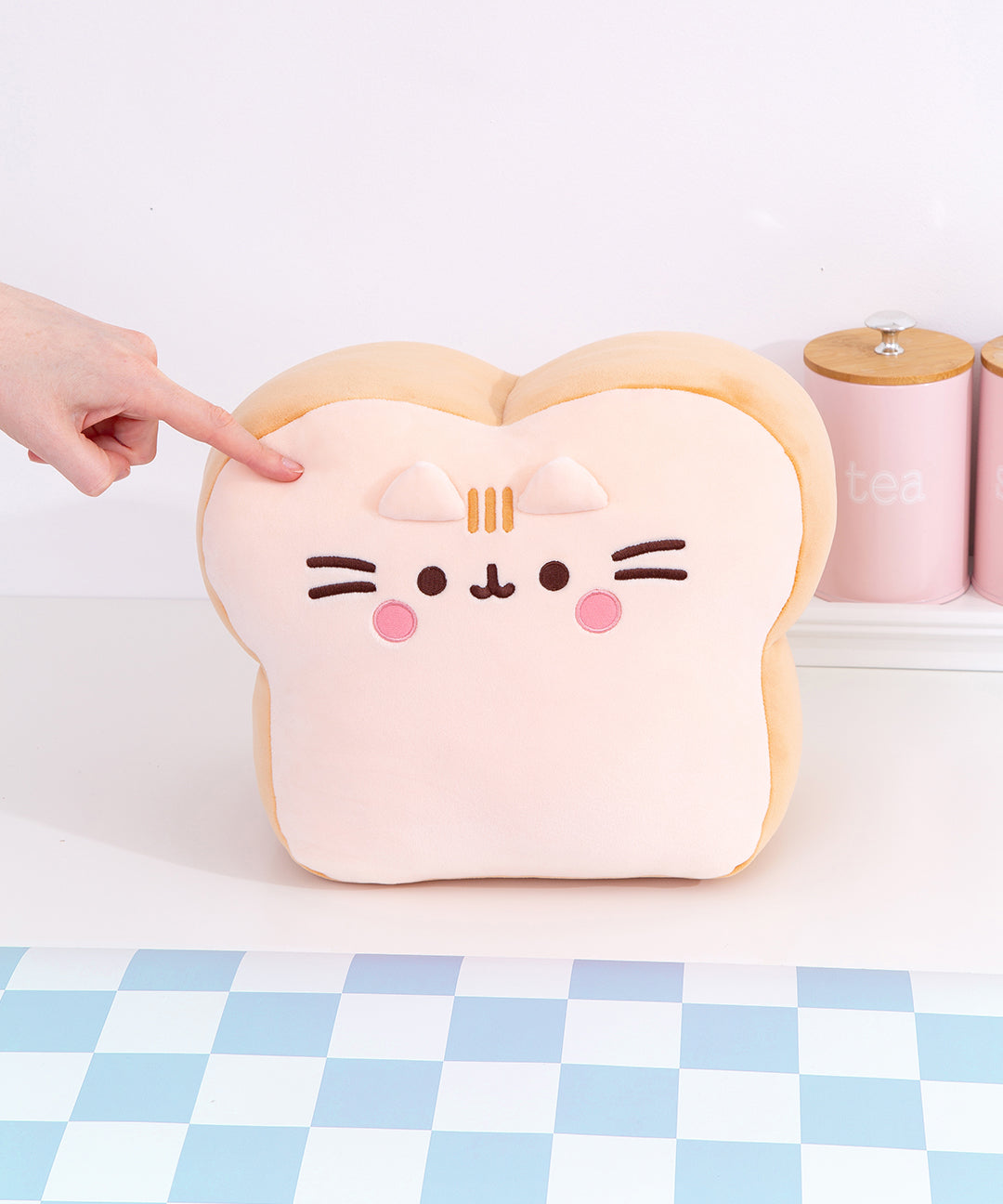 Pusheens_Kitchen_White_Bread_018_web