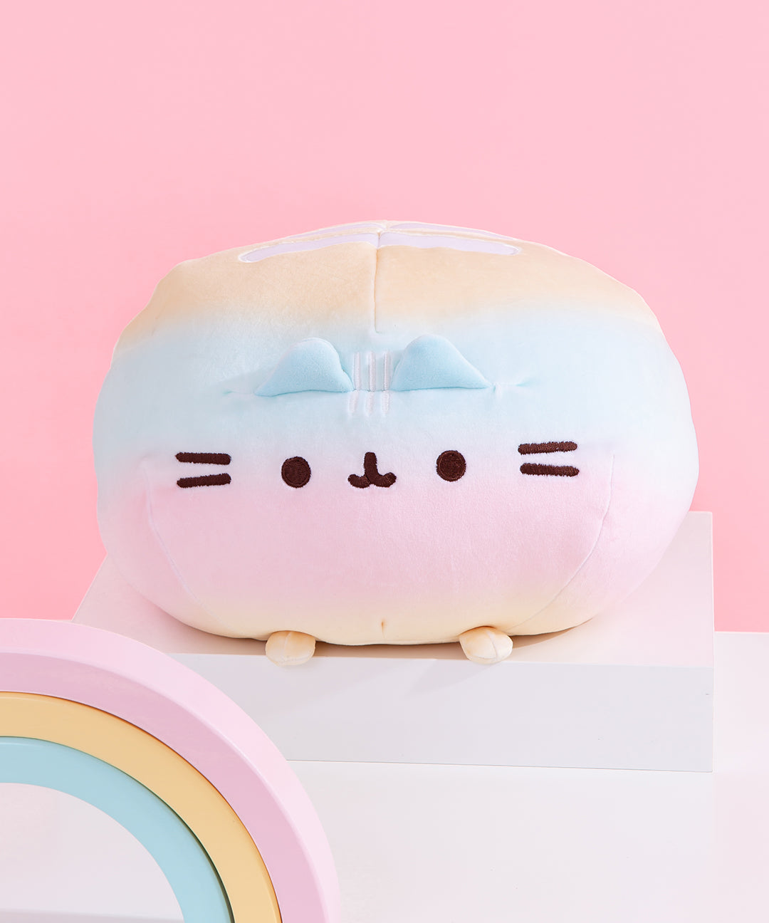 Rainbow_Round_Pusheen_Squisheen_007_web