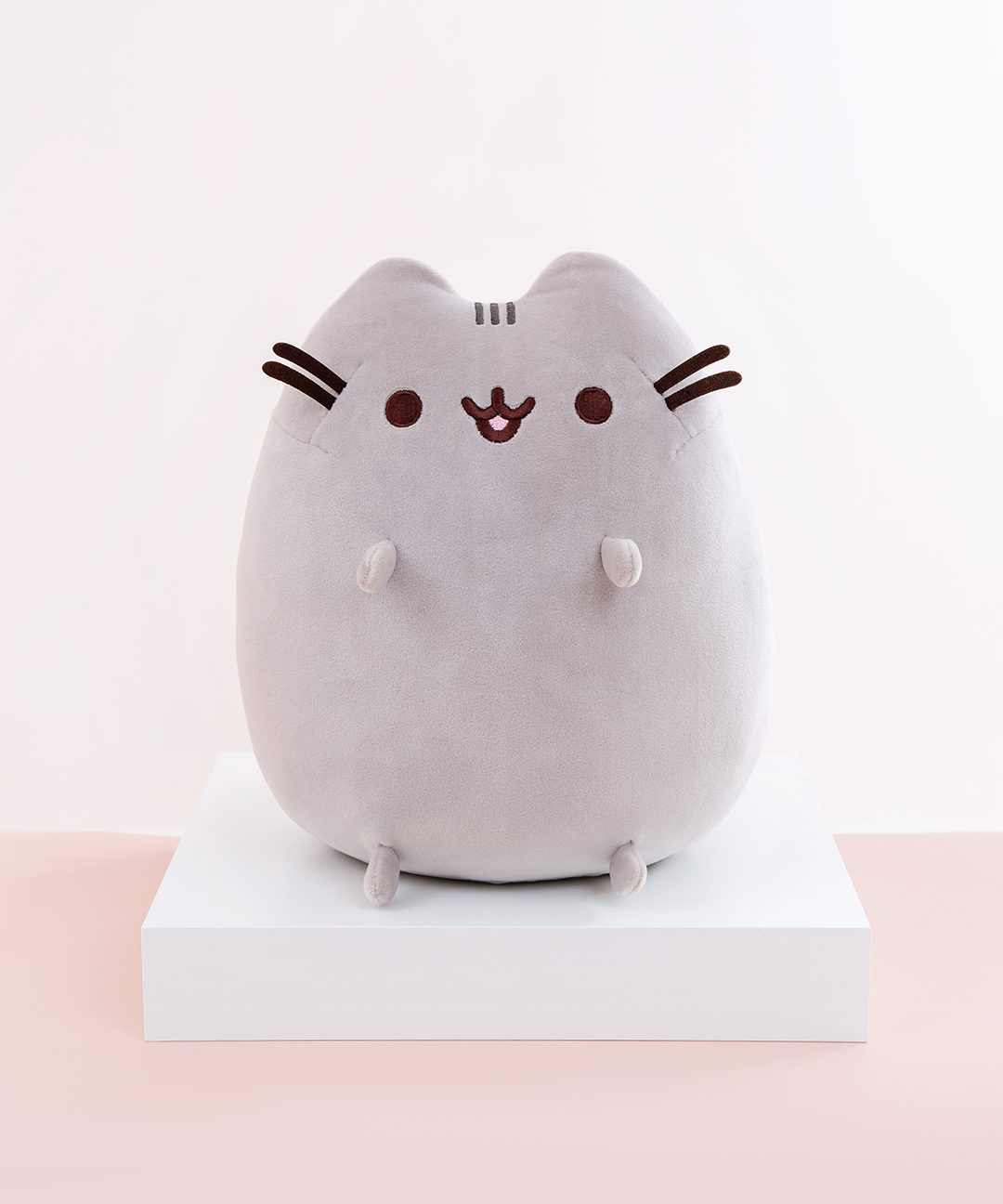 Sitting_Squisheen_M_002